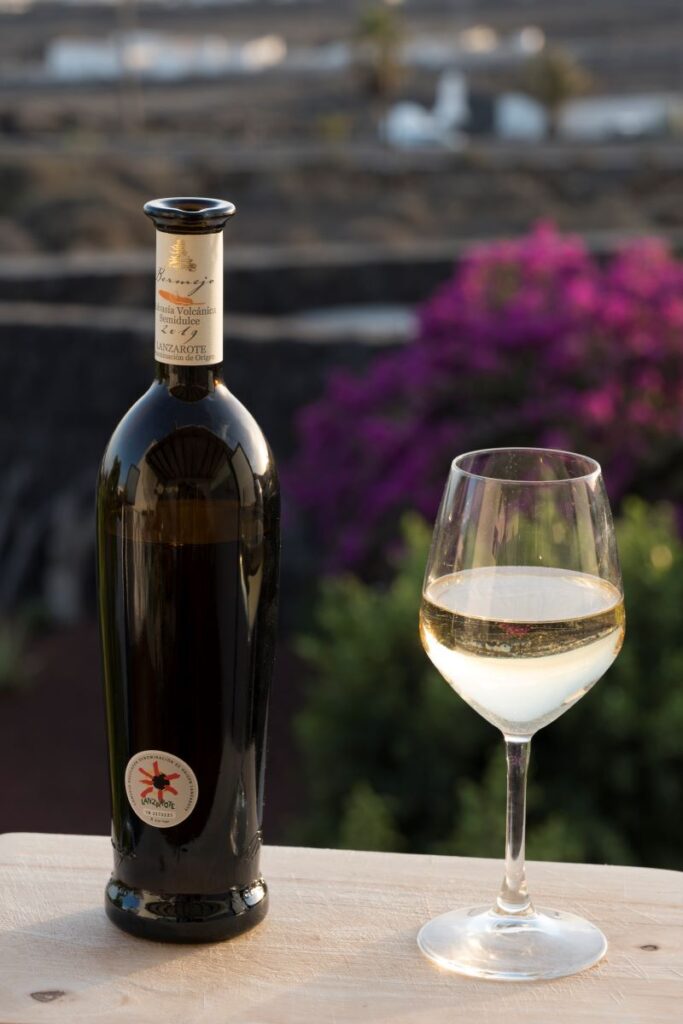 ランサローテ島のボデガ・ロス・ベルメホスの白ワイン