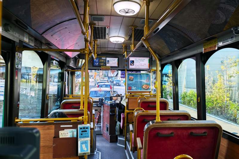 鹿児島市内を走るシティビューバスの車内