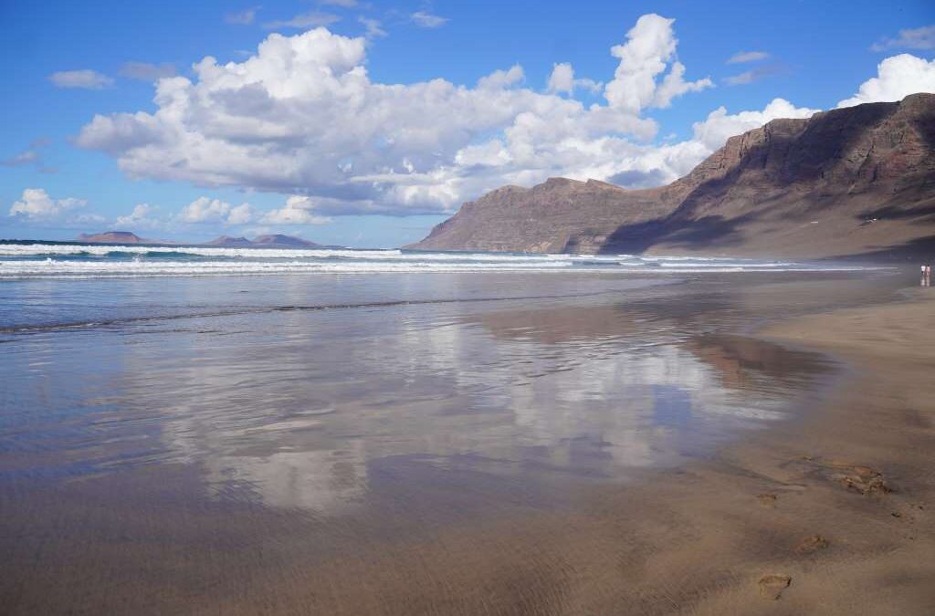 リラックス＆島巡りで欲張りバカンス！ランサローテ島６泊７日モデルコース