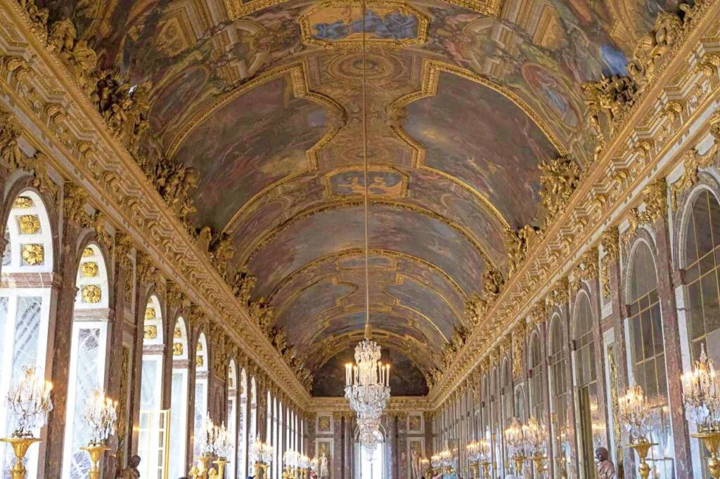 フランス・パリのヴェルサイユ宮殿「鏡の間」