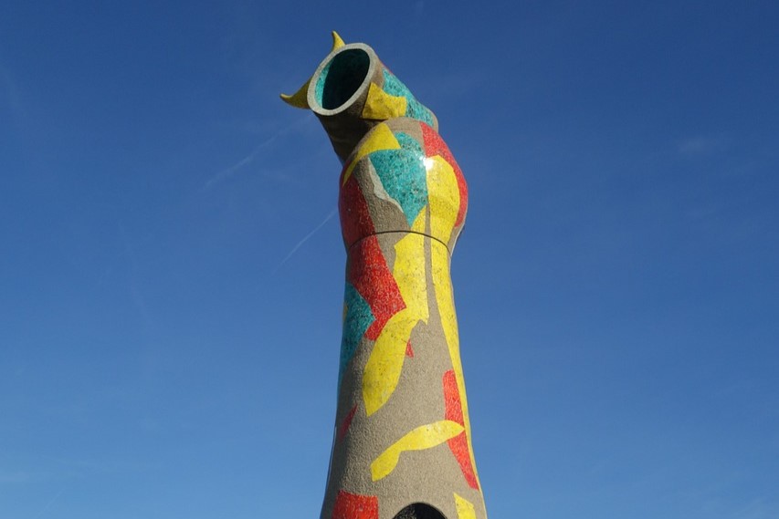 バルセロナにあるミロの彫刻