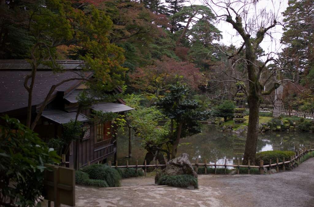 金沢旅行は雨に注意！最適な服装が見つかる時期ごとの天気と気温