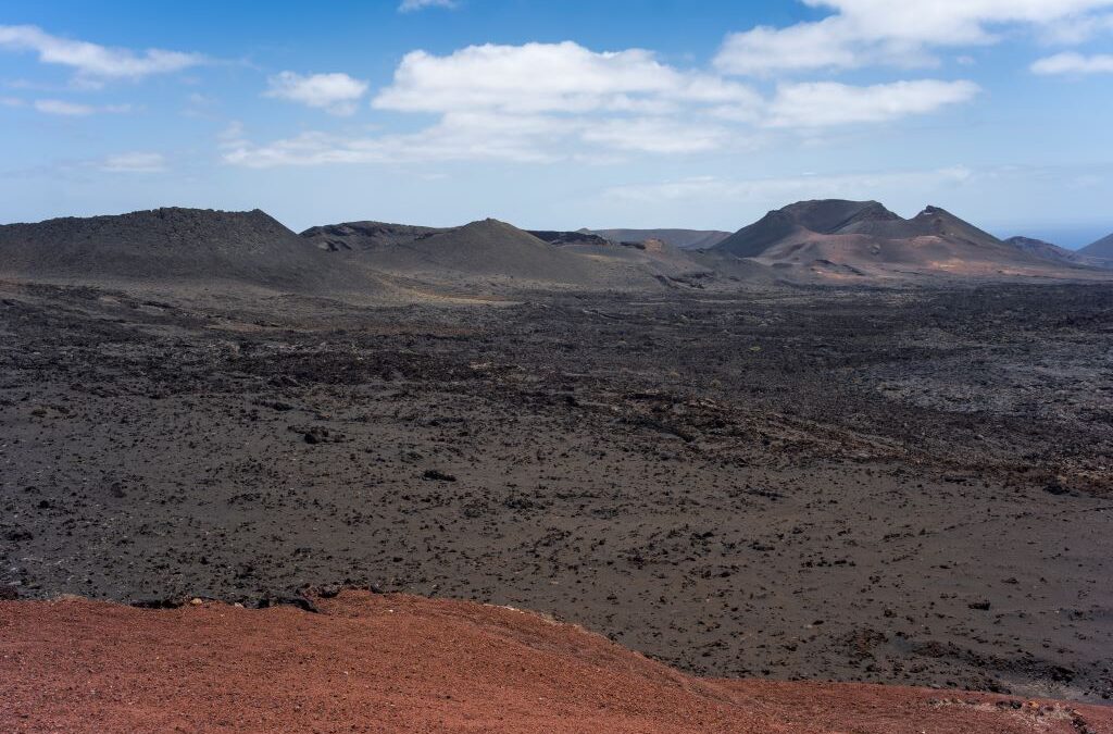 火山のパワーを吸収！ランサローテ島のティマンファイヤ国立公園(Parque nacional de Timanfaya)
