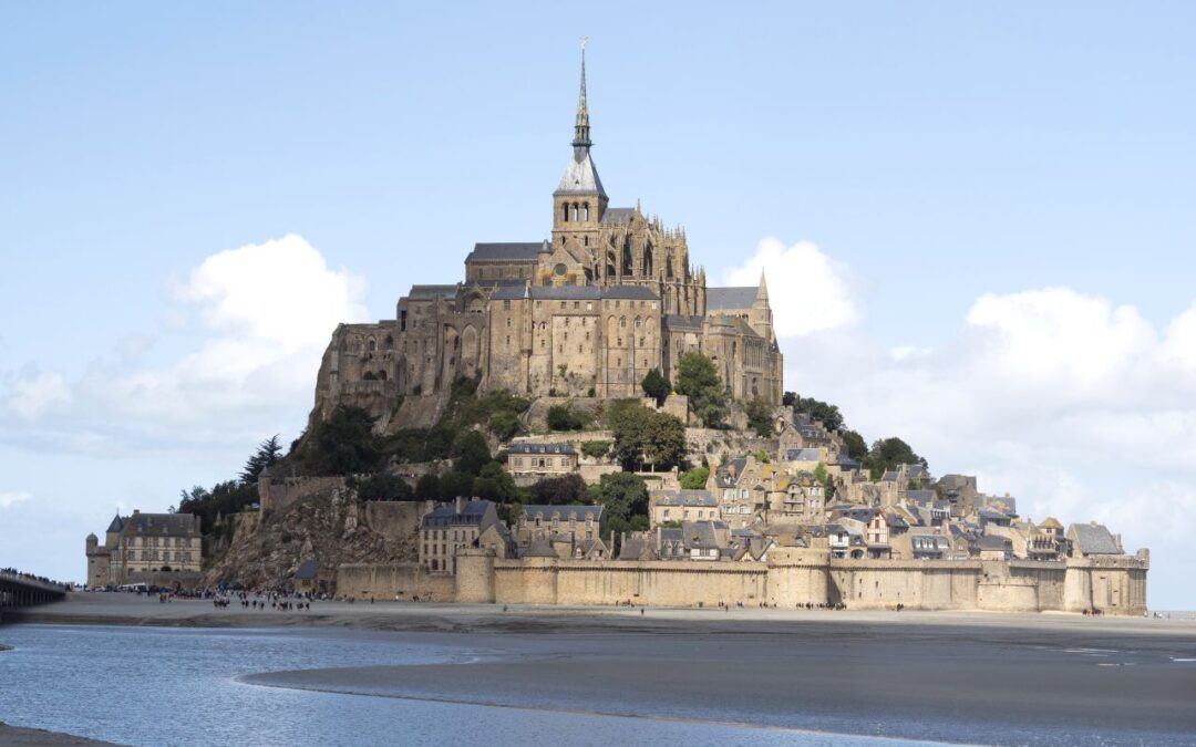 モンサンミッシェル観光完全ガイド｜モデルコース、アクセス、注意点すべて解説