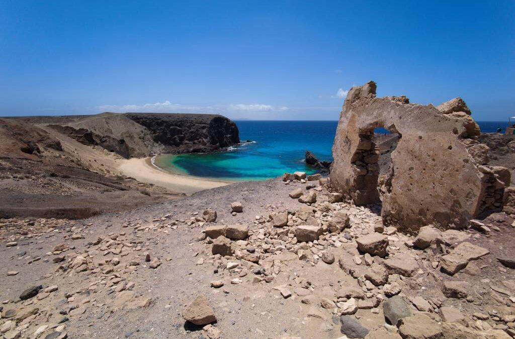 カナリア諸島ランサローテ島で過ごすバカンス！６泊７日観光モデルコース４選