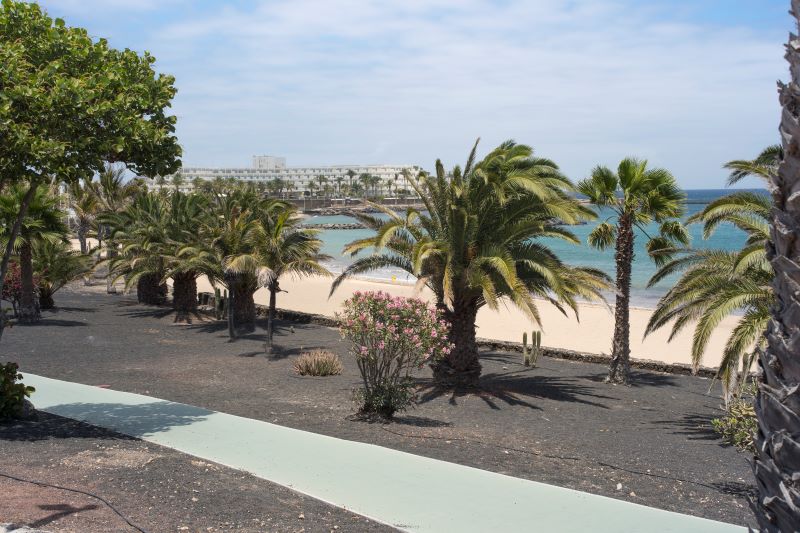 スペイン・カナリア諸島・ランサローテ島のクチャラス・ビーチ