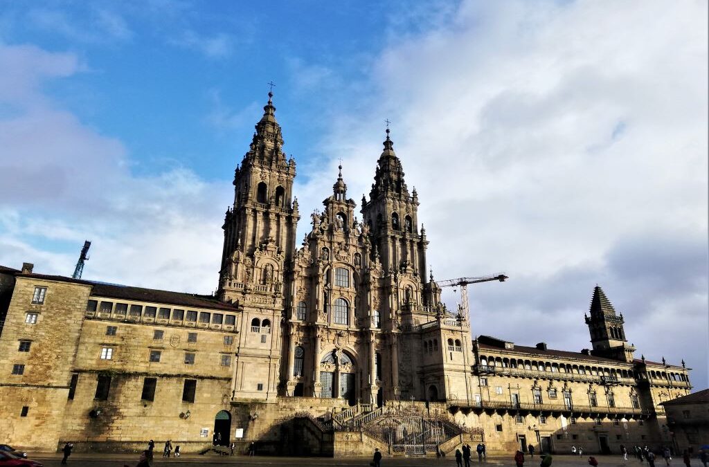 サンティアゴ・デ・コンポステーラ観光【完全ガイド】モデルコースから天気、旅行計画のヒントまで