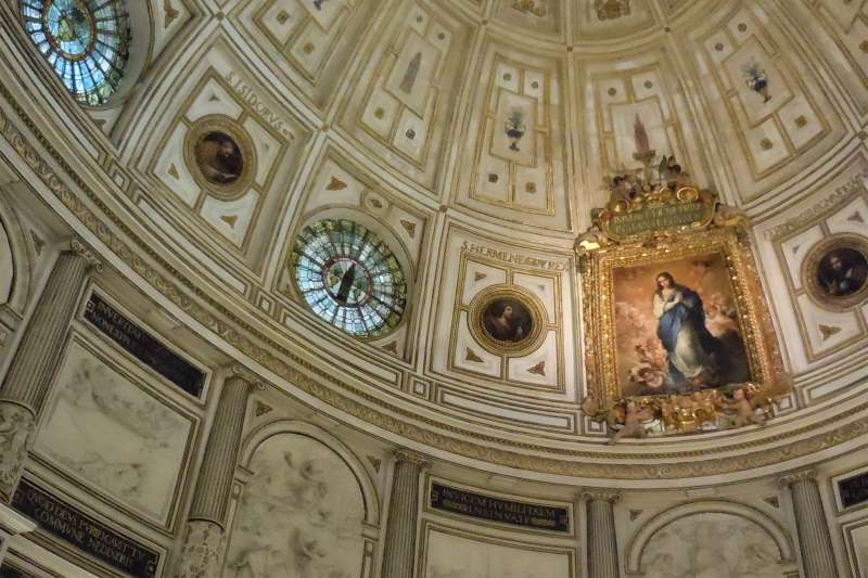 セビリア大聖堂の内装