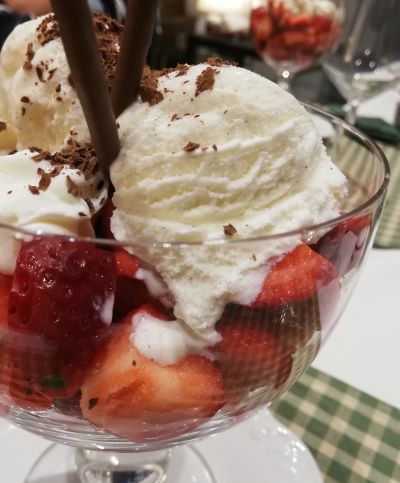 いちごとジェラート